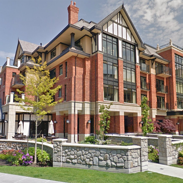 Photo 2 — click to view Oak Beach Hotel photo 2