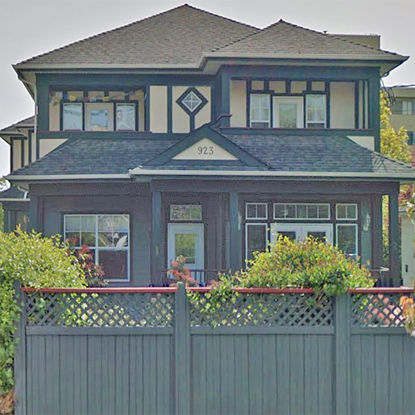 923 Mcclure photo 3
