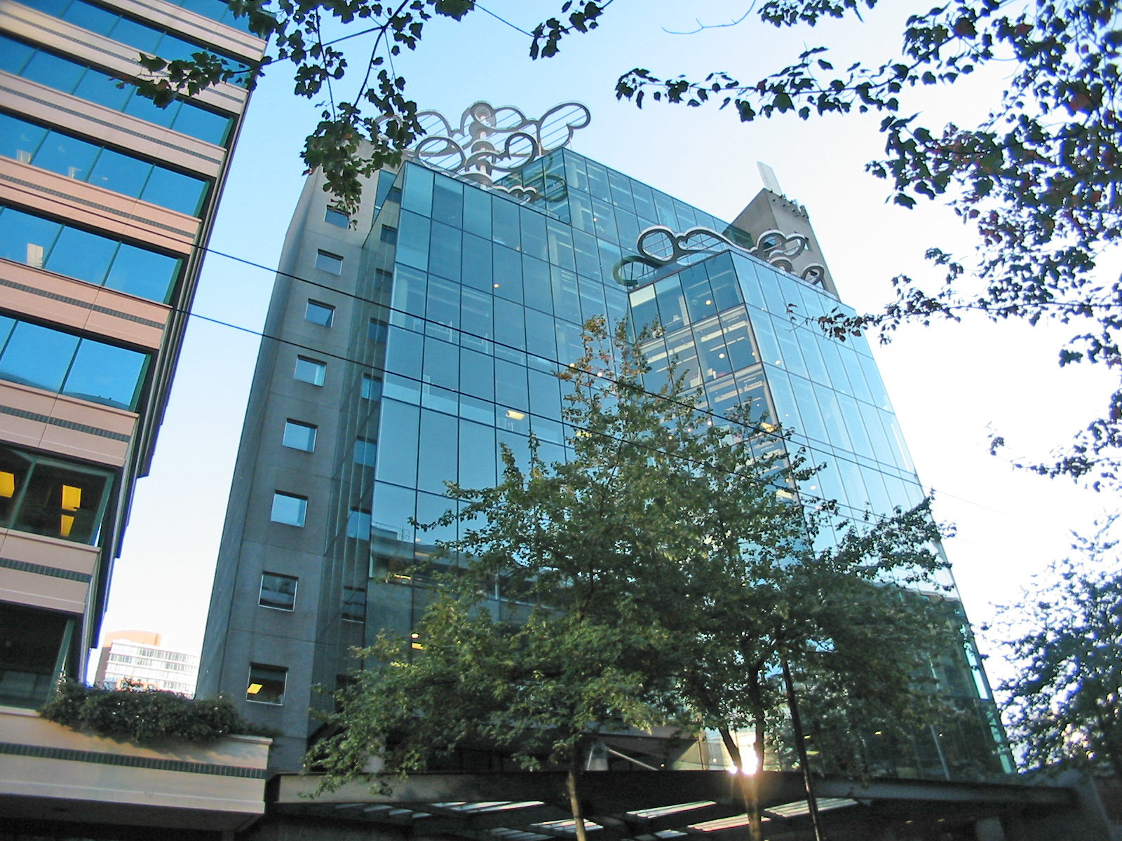938 Howe - Strata Office Building photo 3