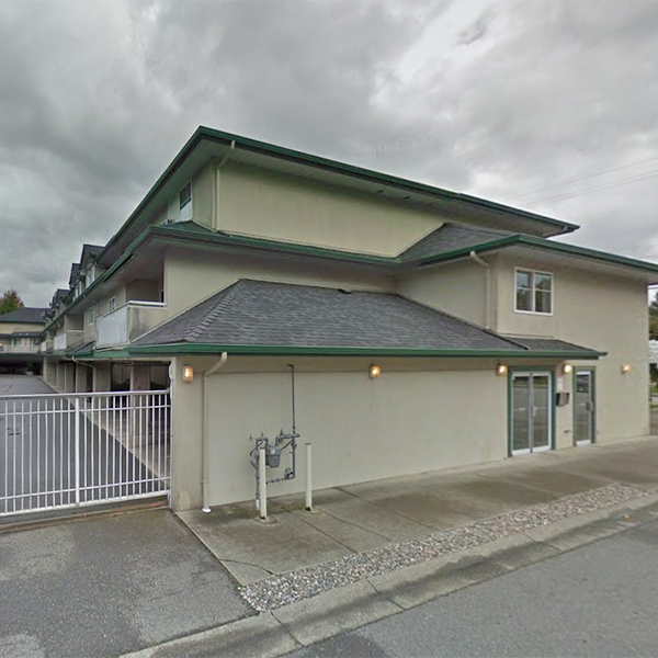 Photo 3 — click to view Bayside Court photo 3