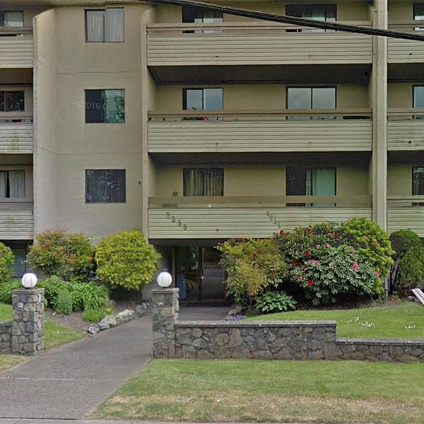 Photo 2 — click to view Mayfair Place photo 2
