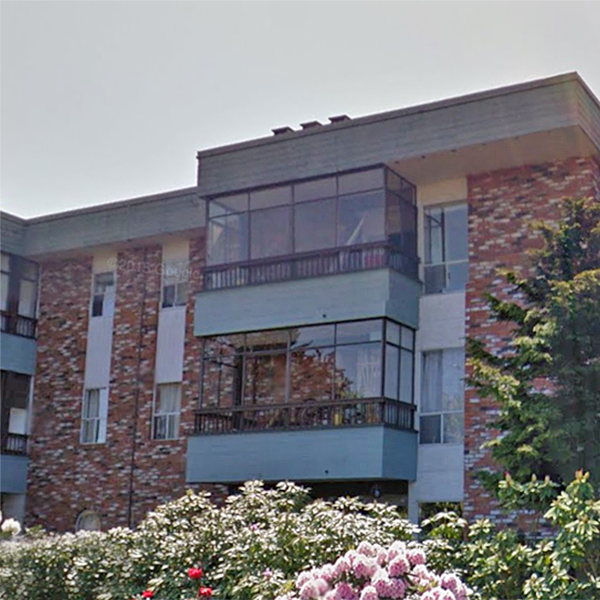 Photo 3 — click to view Cedar Hill Place photo 3