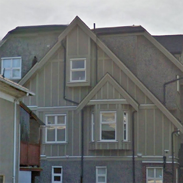 Photo 3 — click to view Pender Place photo 3