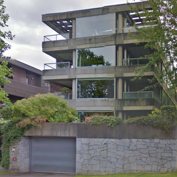 2498 Point Grey photo 2
