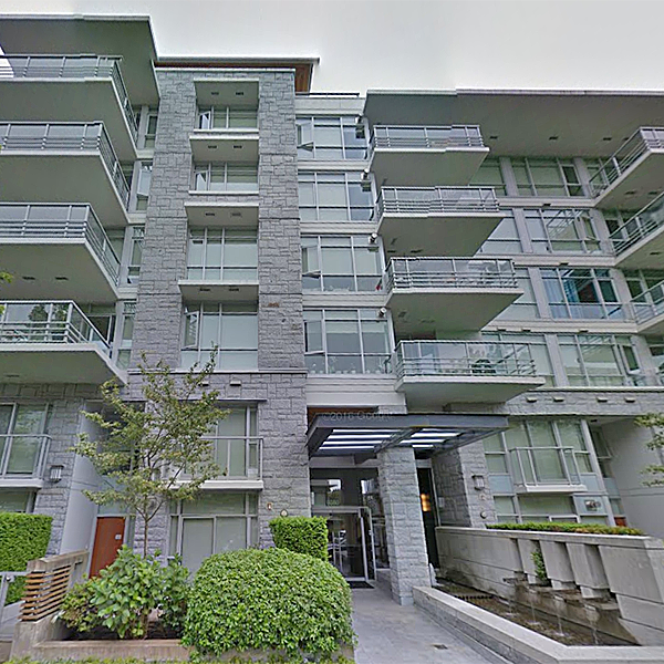Photo 1 — click to view Stirling House photo 1