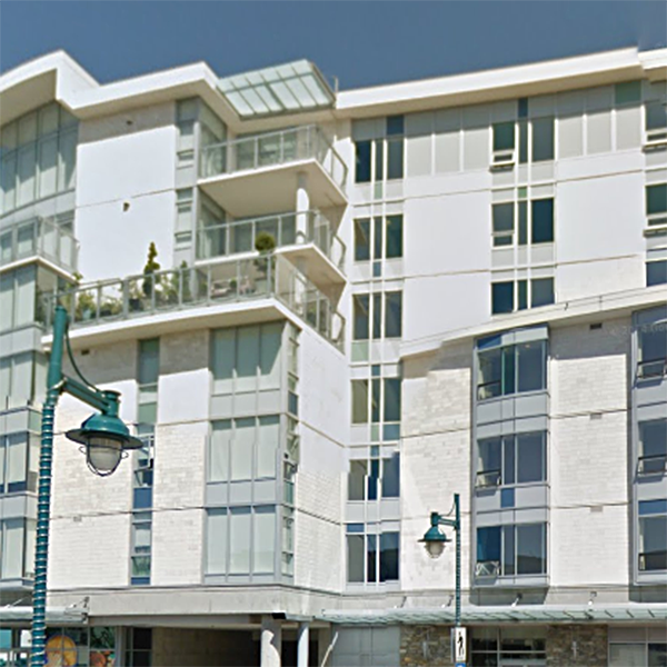 Photo 2 — click to view The Residences At The Pier photo 2
