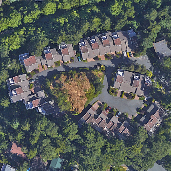 Photo 2 — click to view Swan Lake Estate photo 2