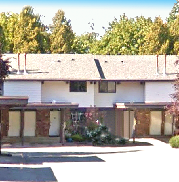 Photo 3 — click to view Glencoe Estates photo 3