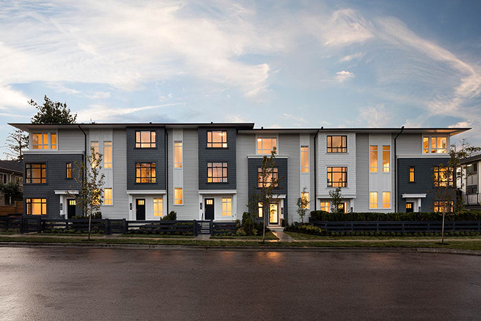 Photo 1 — click to view Fleetwood Rise East photo 1