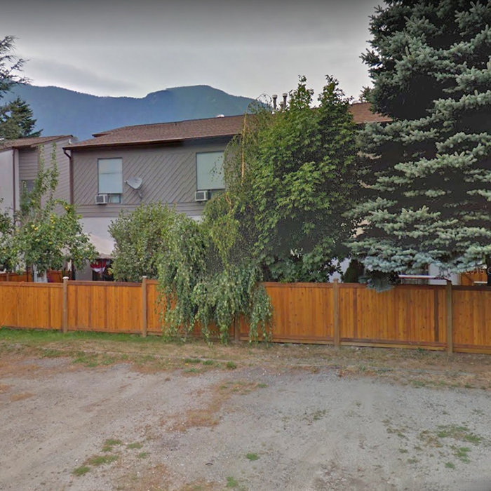 Photo 3 — click to view 615 Douglas photo 3