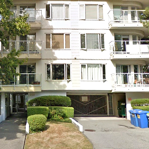 Photo 3 — click to view Beverly Court photo 3