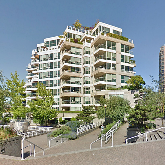 Yacht Harbour Pointe photo 3