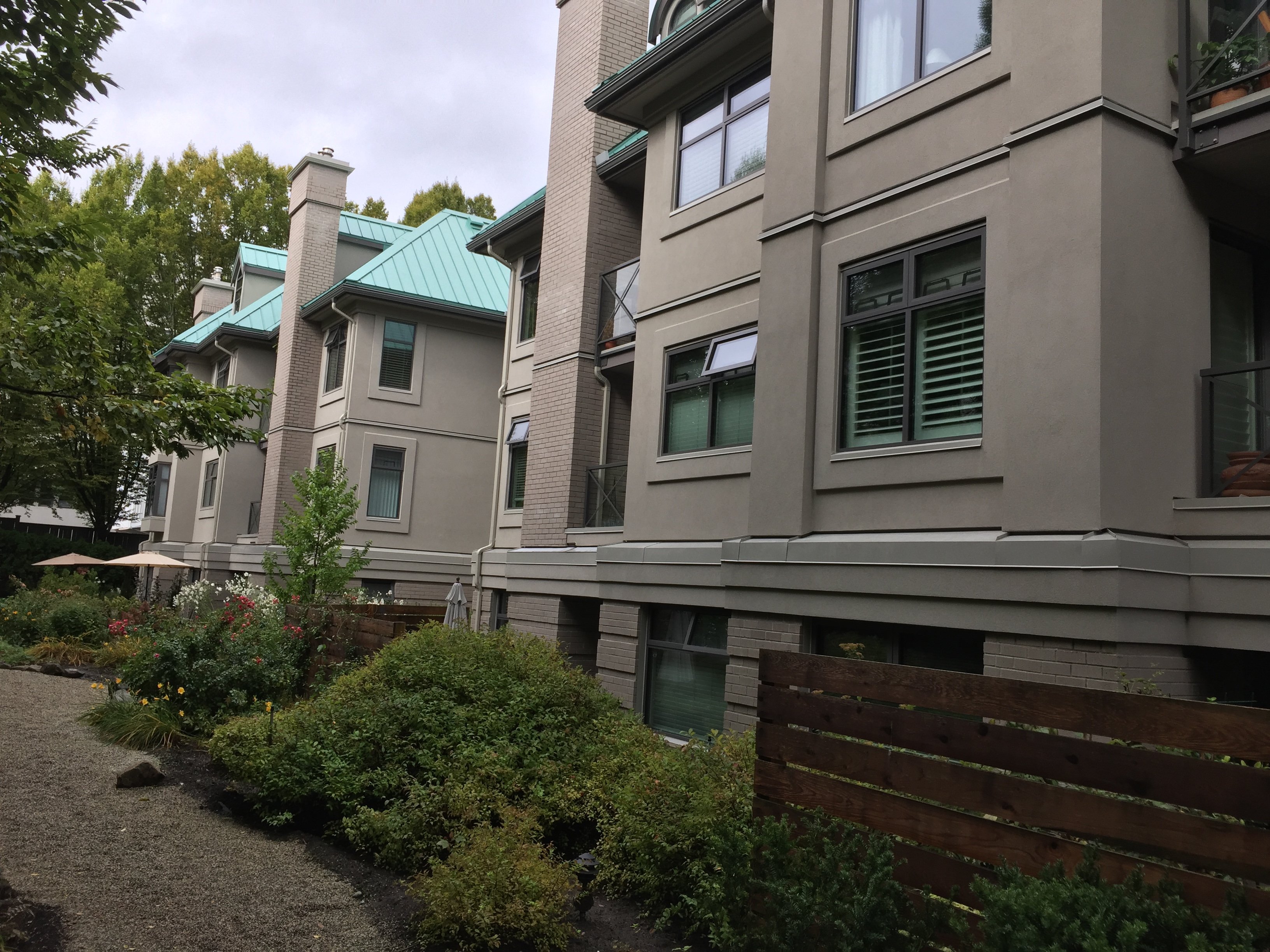 Connaught Gardens photo 4