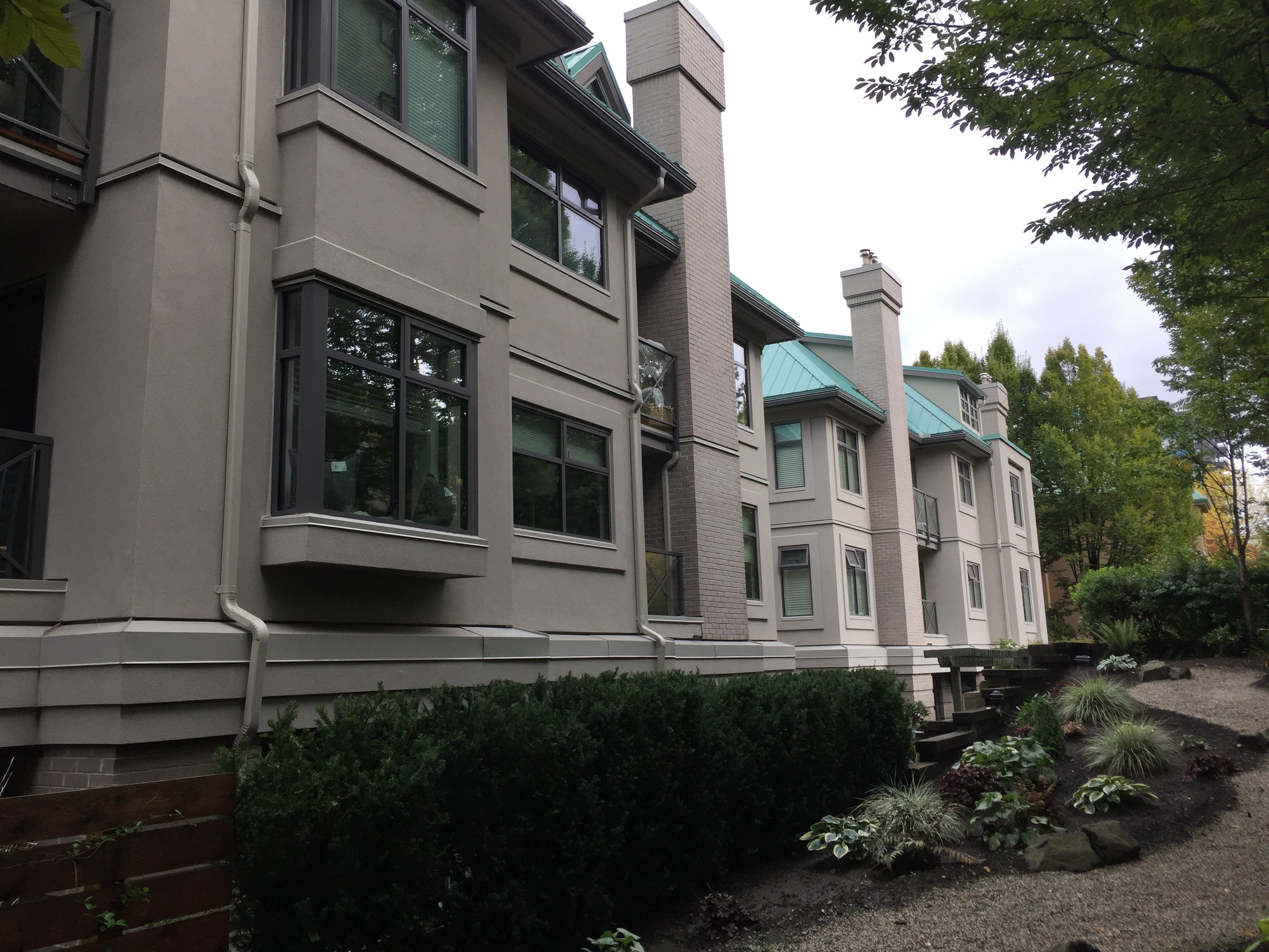 Connaught Gardens photo 2