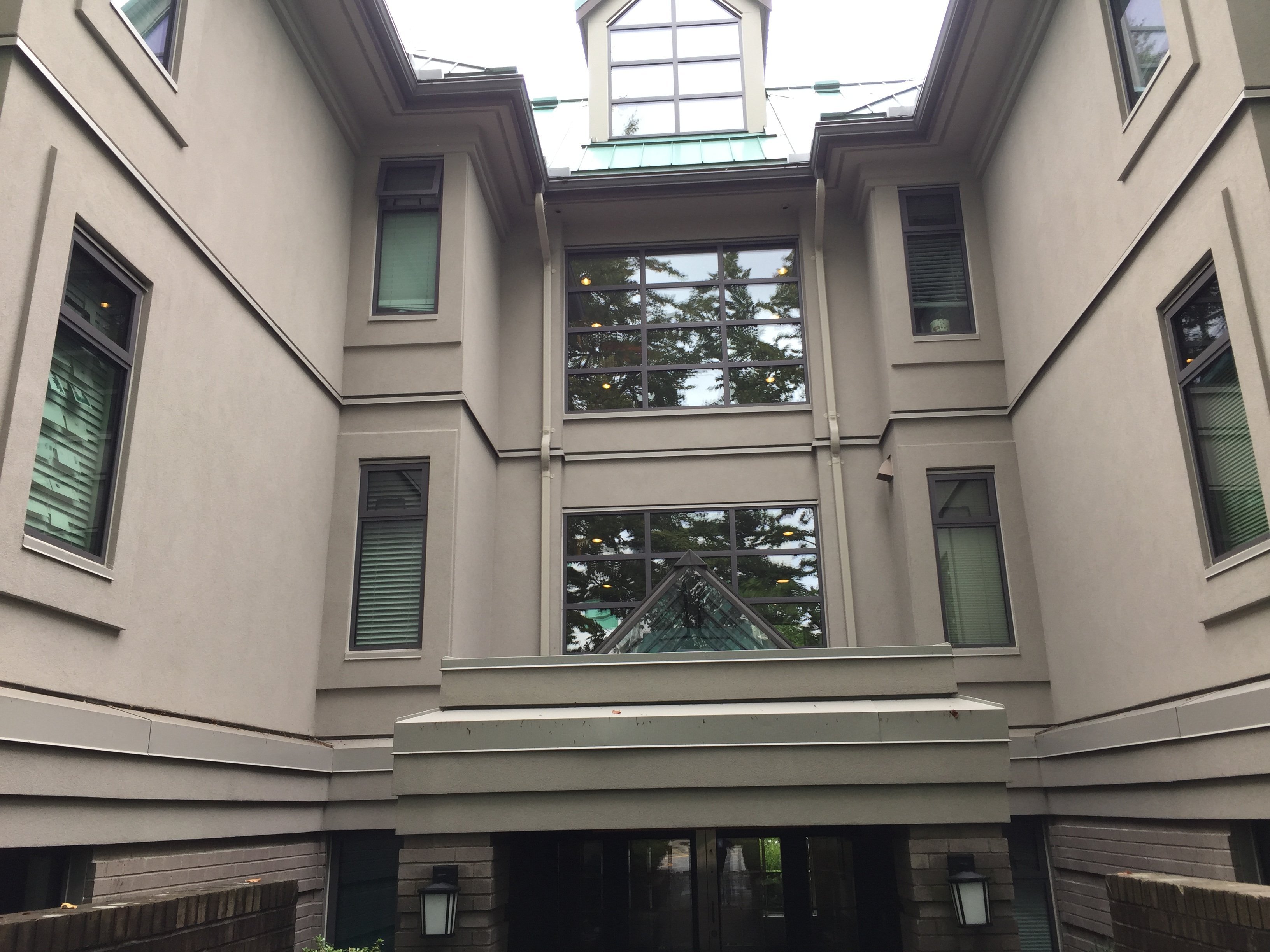 Connaught Gardens photo 4