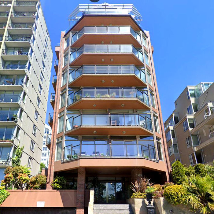 1419 Beach