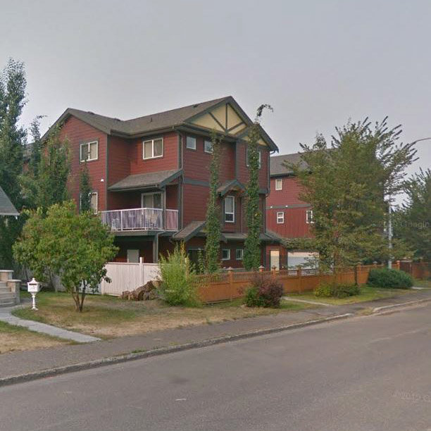 Photo 3 — click to view Cresent Townhomes photo 3
