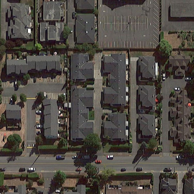 Photo 3 — click to view Maplewood Place photo 3