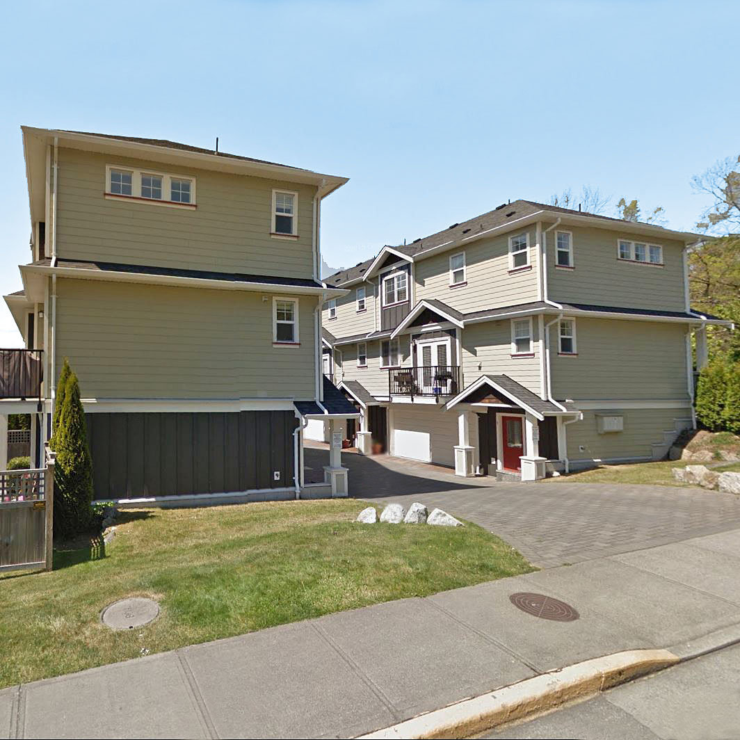 1105 Esquimalt photo 4