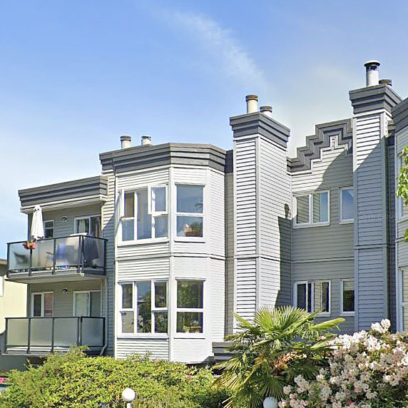 Photo 2 — click to view Eton Villa photo 2