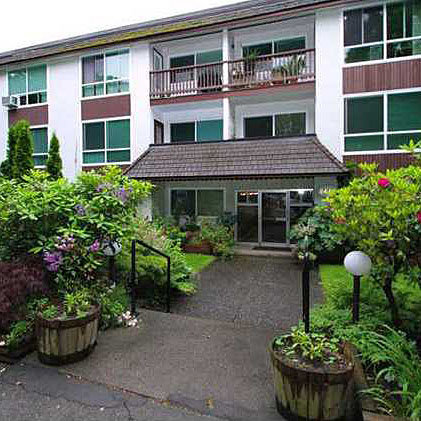 Colonial Arms photo 2