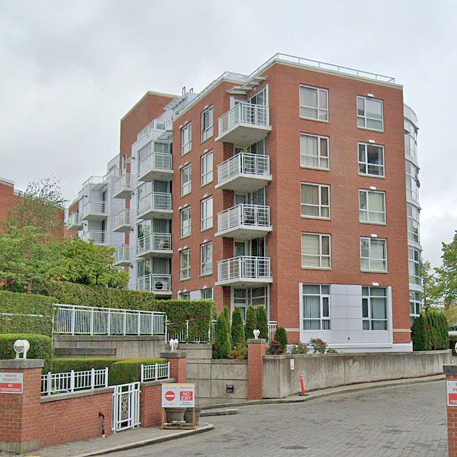 Photo 1 — click to view Fairchild Court photo 1