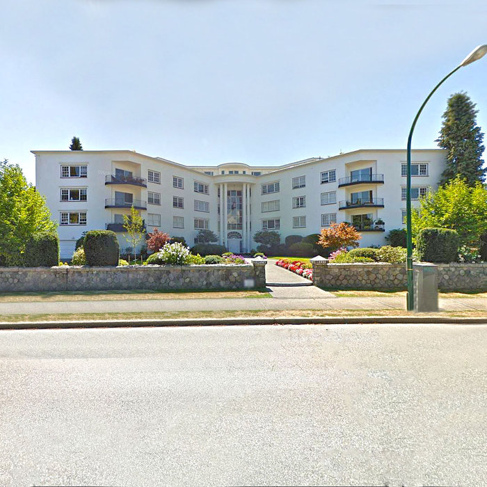 Photo 1 — click to view Killarney Manor photo 1