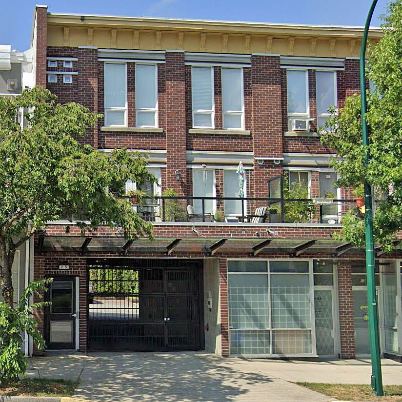 Renfrew Place photo 4