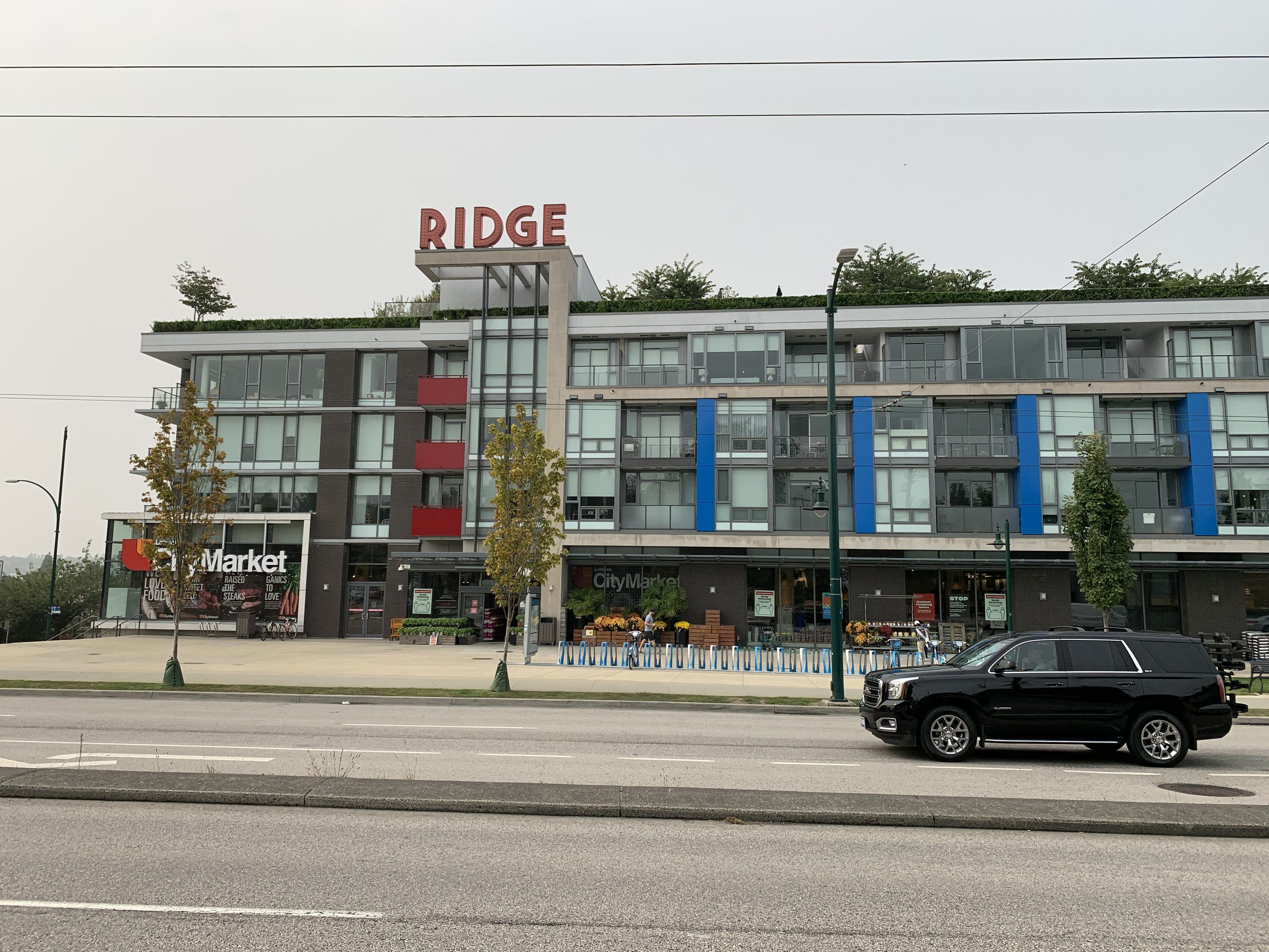 Arbutus Ridge photo 2