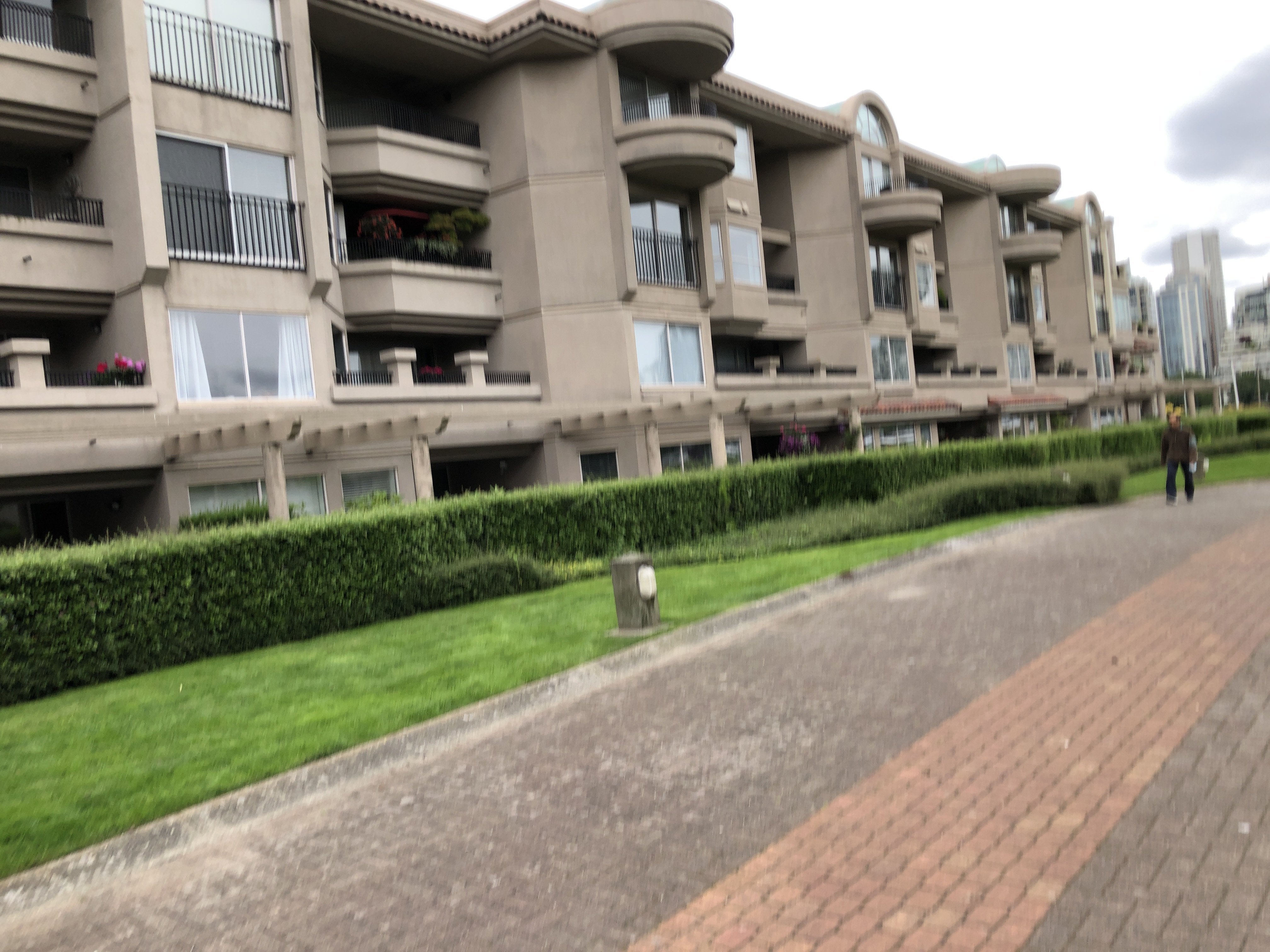 Henley Court photo 3