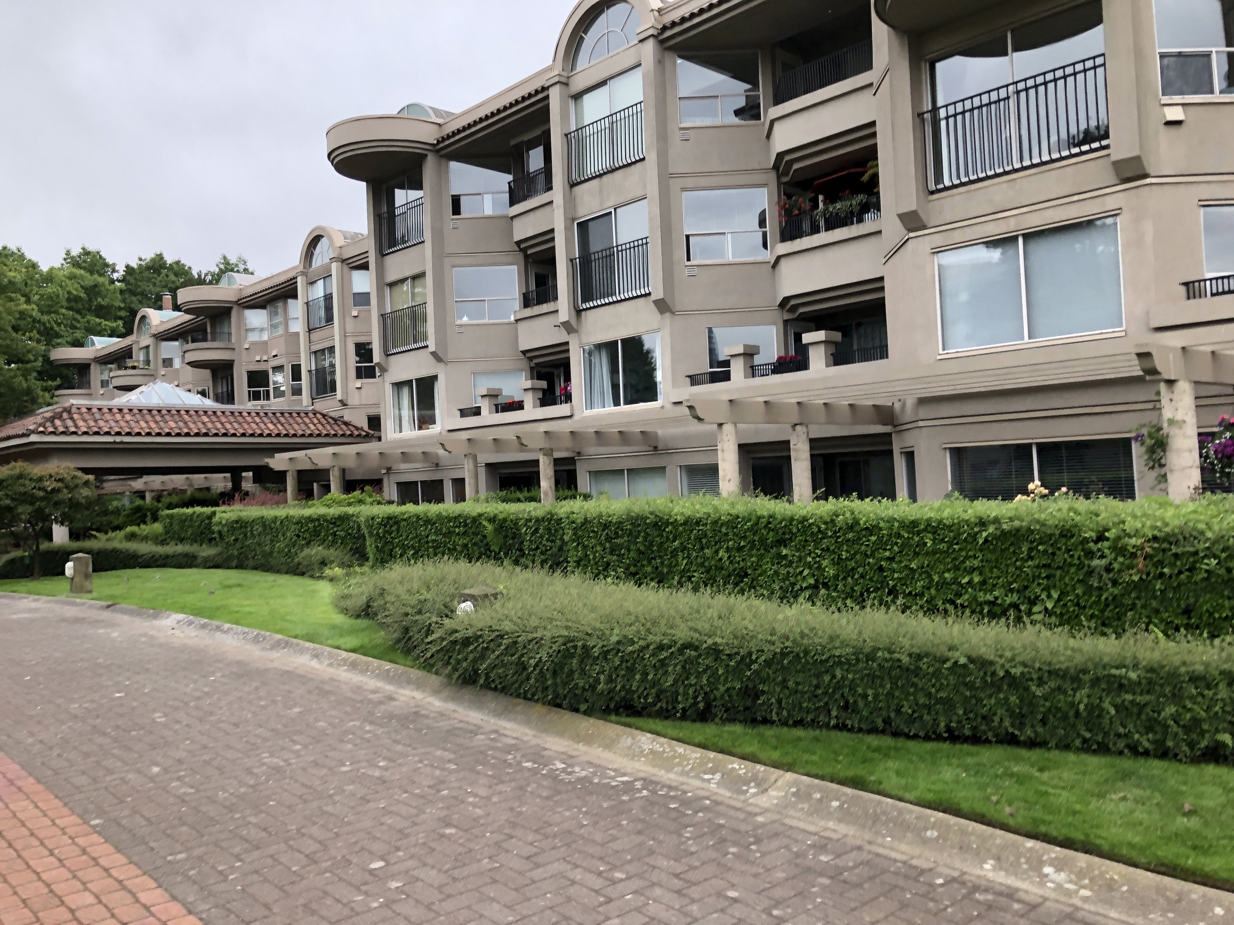 Henley Court photo 2
