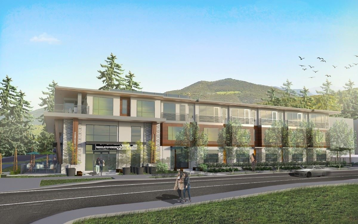 5020 Capilano photo 4