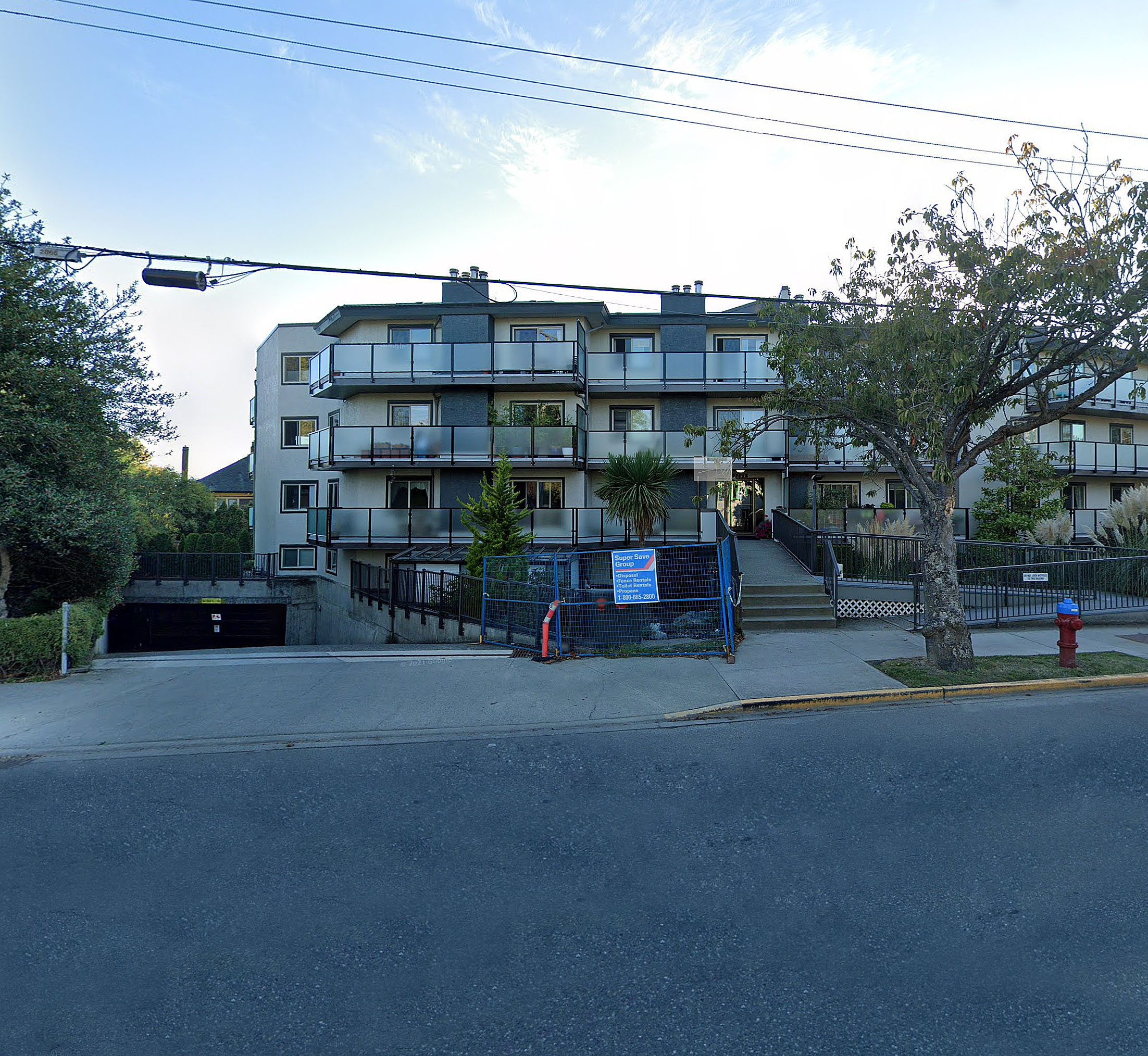 Photo 2 — click to view Worthington Court photo 2