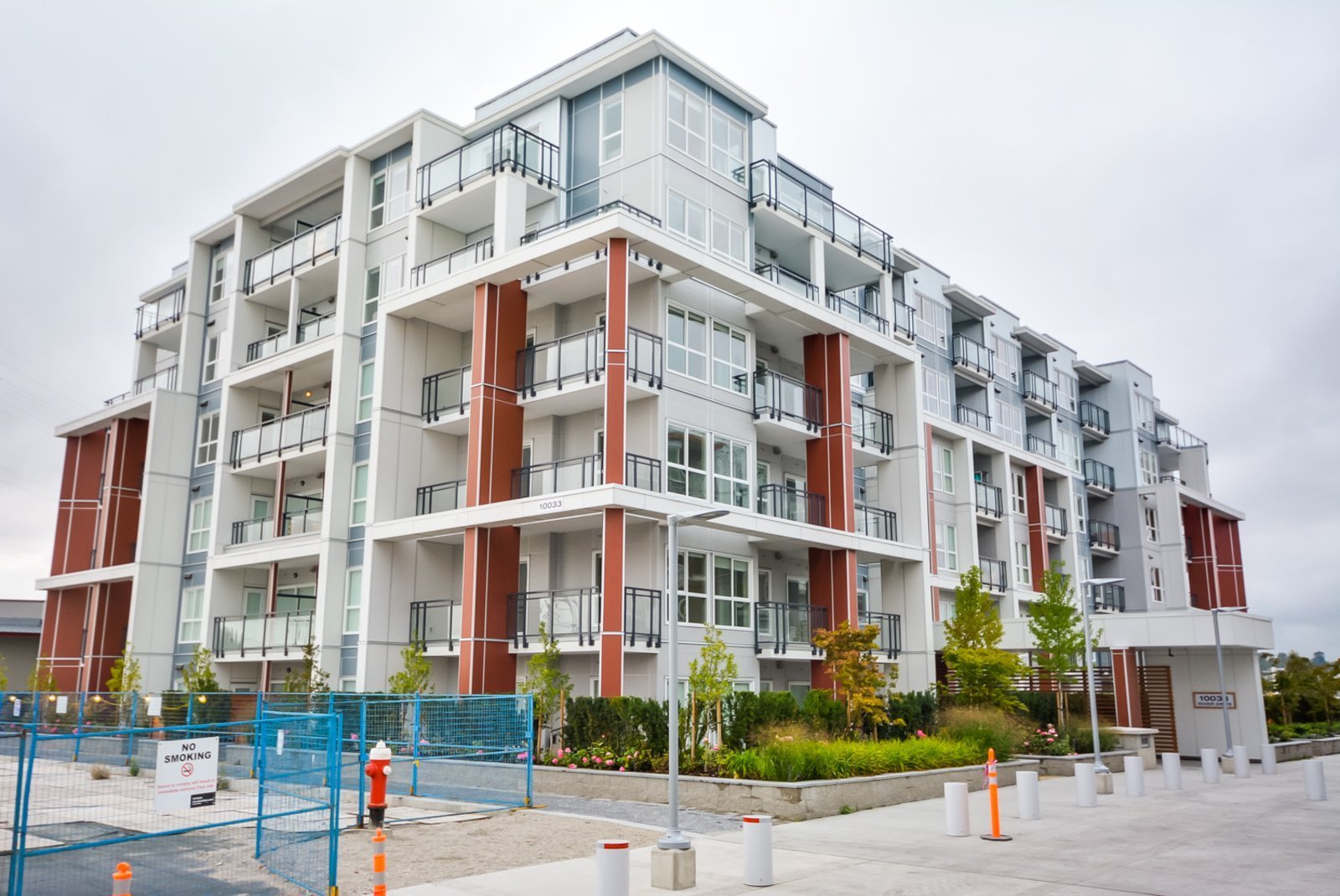 Photo 2 — click to view Parc Riviera photo 2