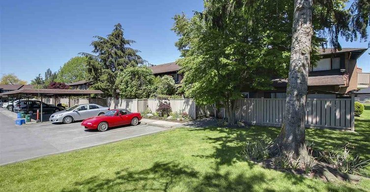 Photo 3 — click to view Edgemere Gardens photo 3