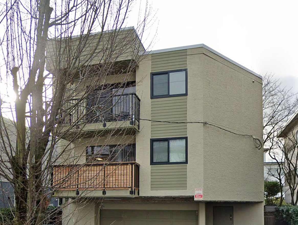 Photo 3 — click to view Windsor Court photo 3
