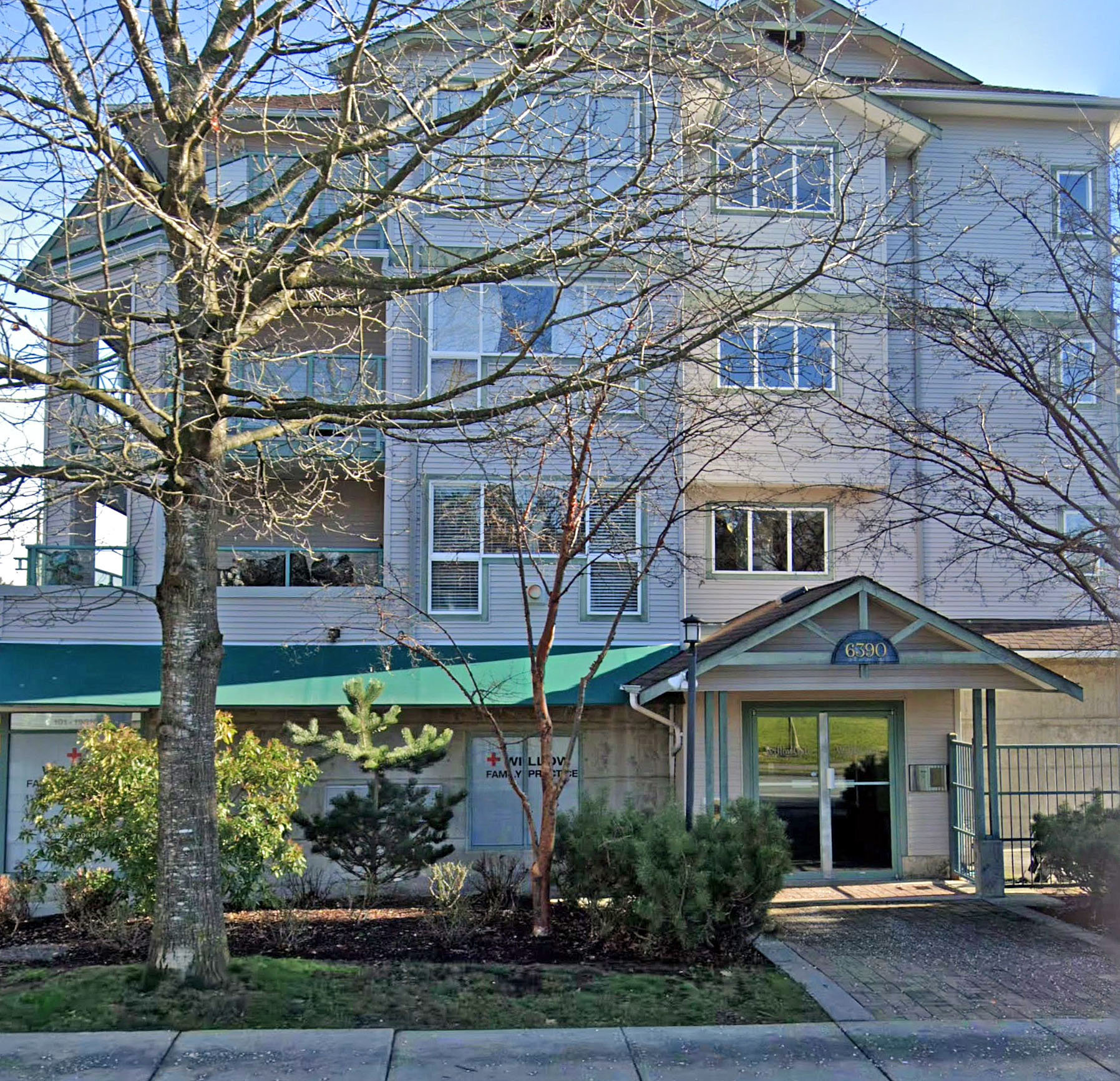 Photo 2 — click to view Willowbrook photo 2
