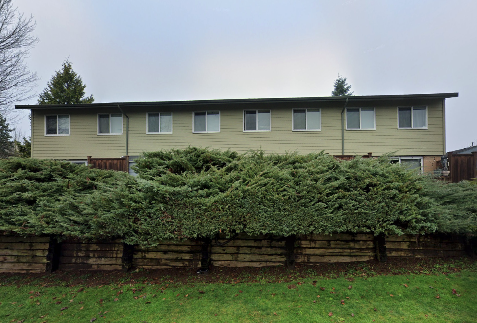 Guildford Close photo 3