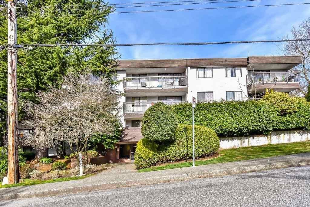 Photo 3 — click to view Cornwall Place photo 3