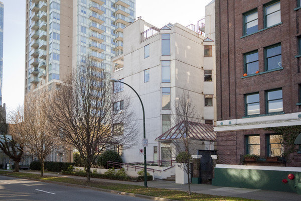 Kelvin Court photo 2