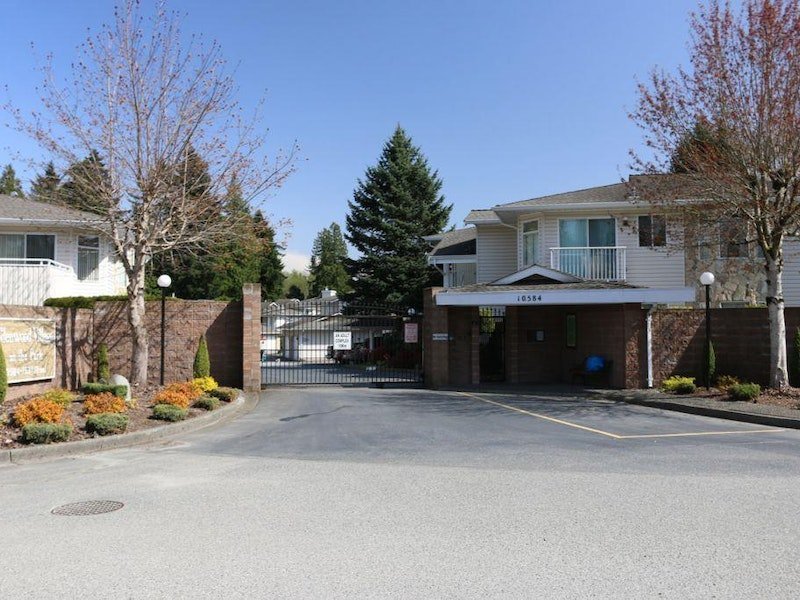 Photo 3 — click to view Glenwood Village photo 3