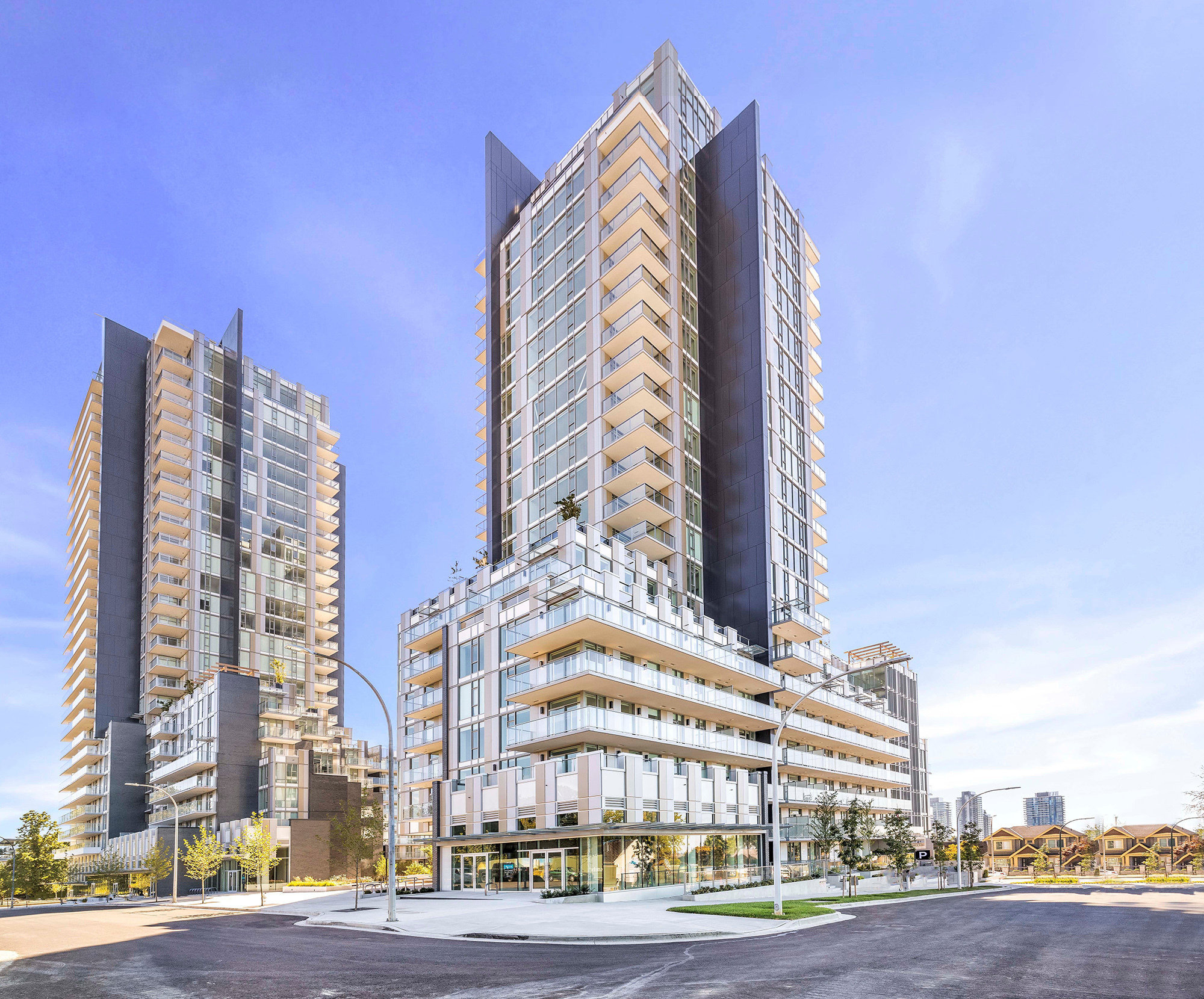 Cambie Gardens - Phase 1 (West Tower) photo 2