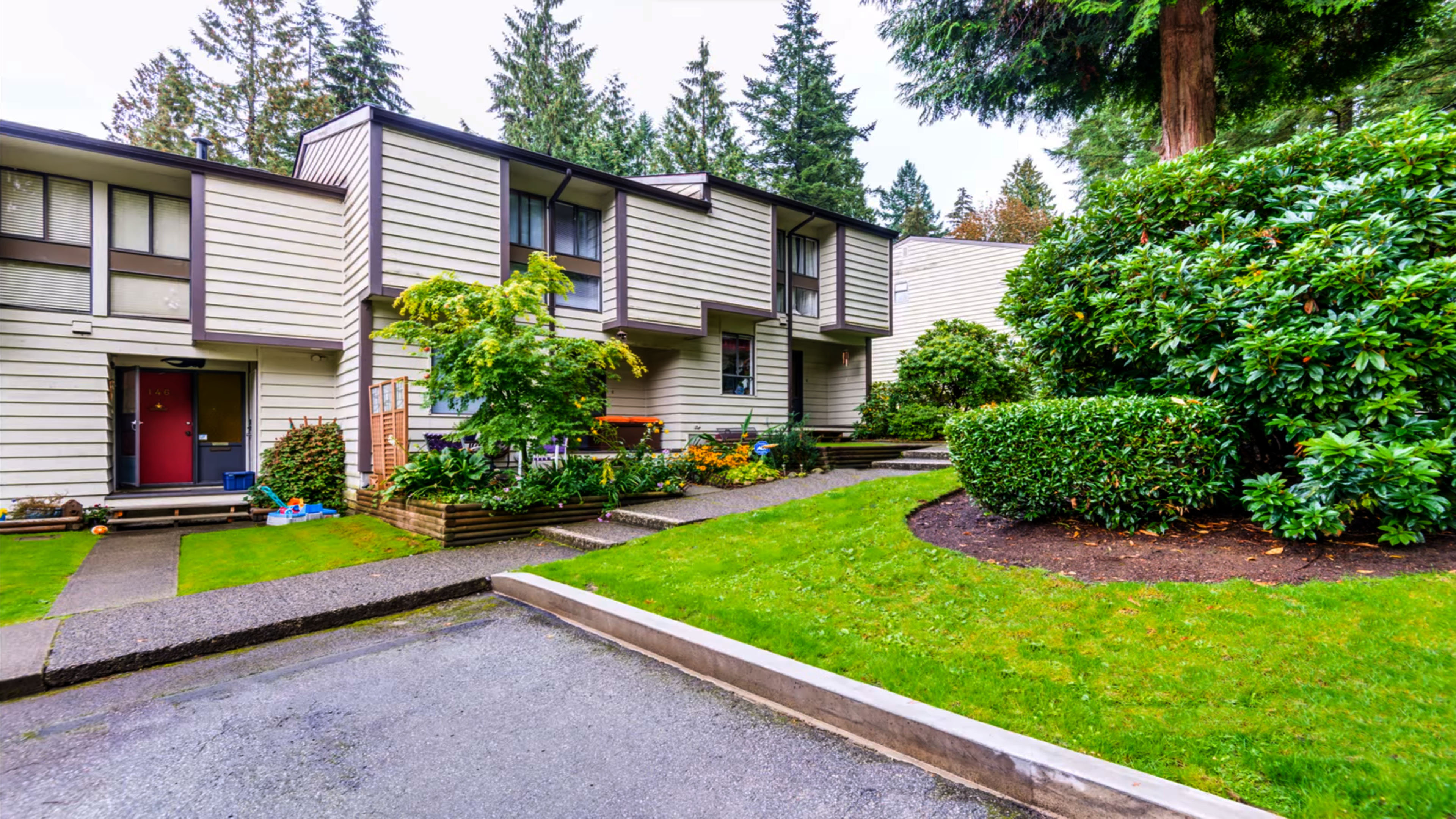 Brookside Estates photo 3