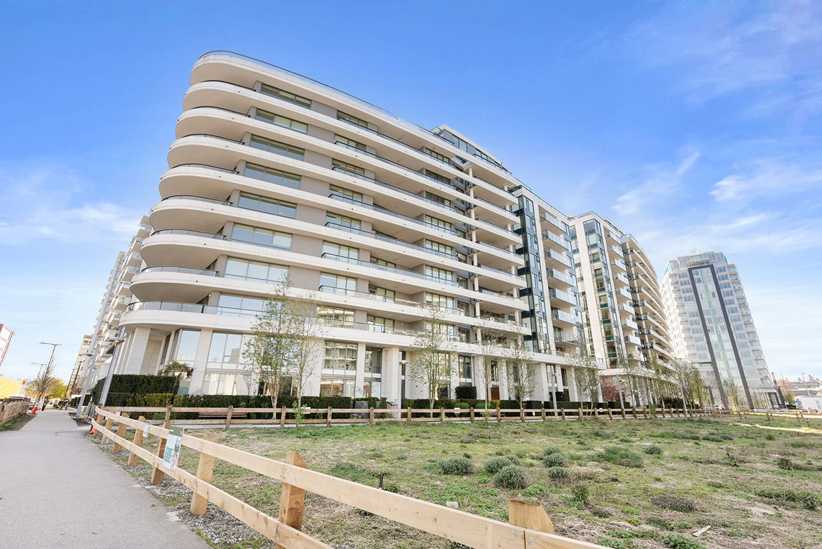 Photo 3 — click to view Navio At The Creek photo 3
