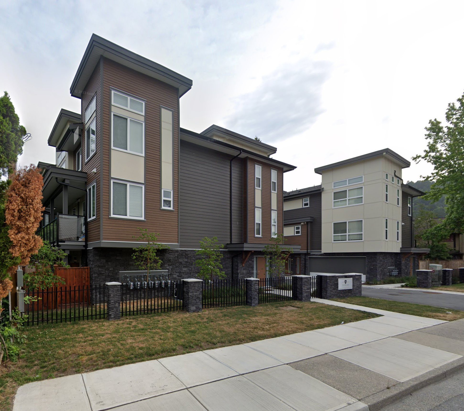 Mcmillan Heights photo 3