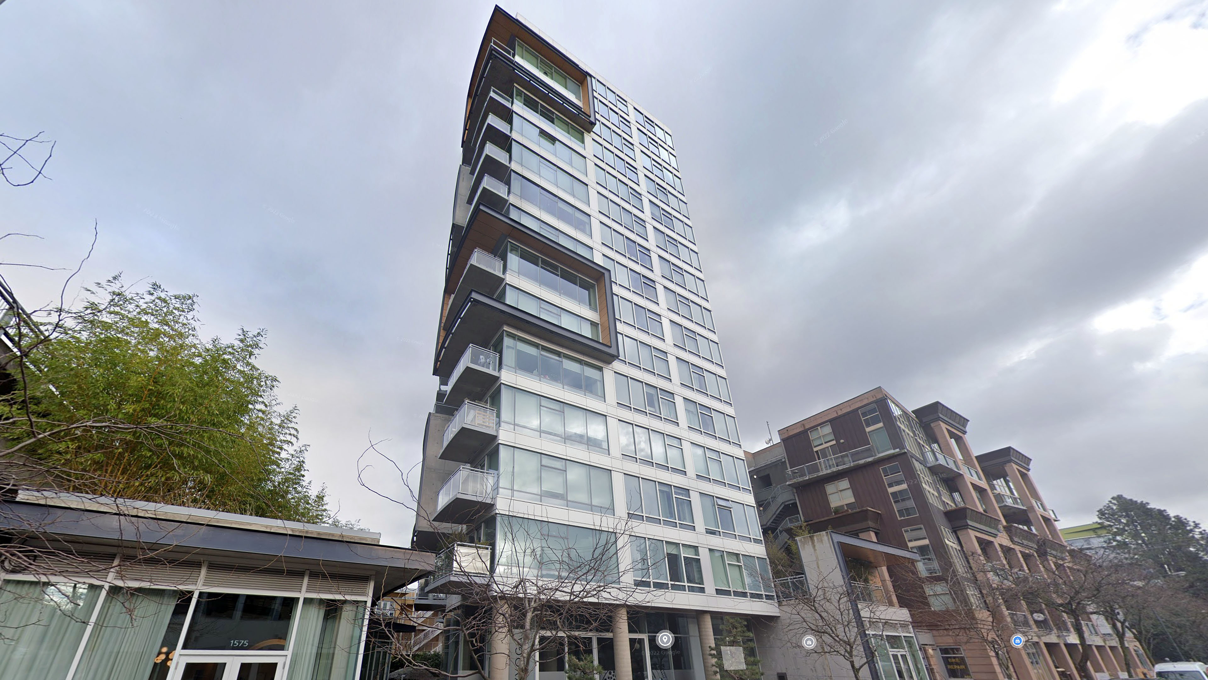 Sixth And Fir photo 3
