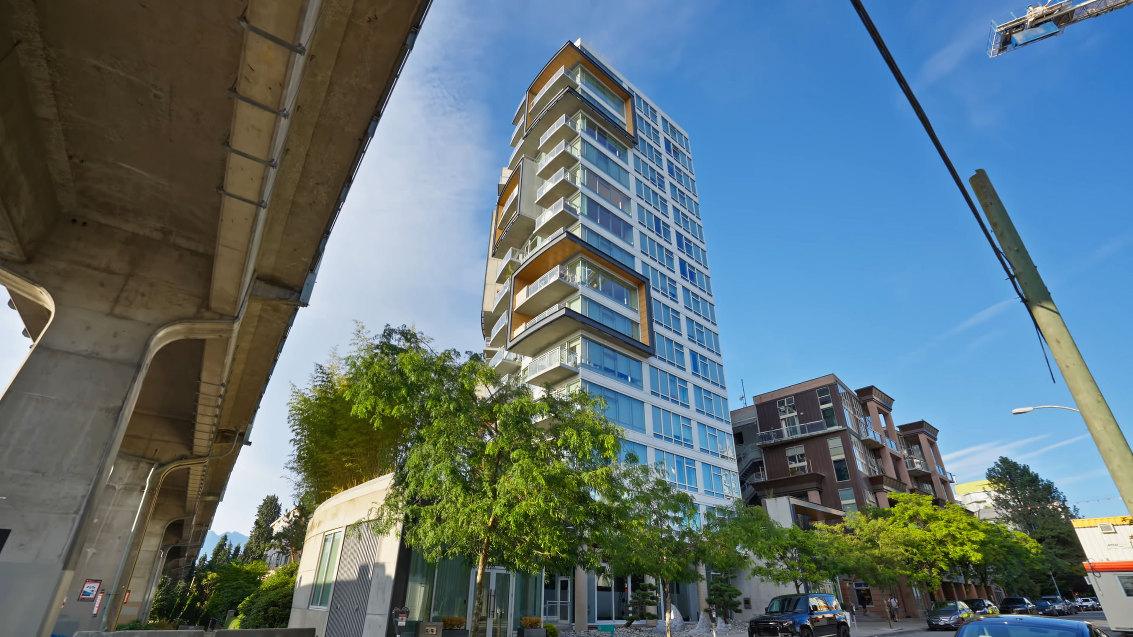 Sixth And Fir photo 4
