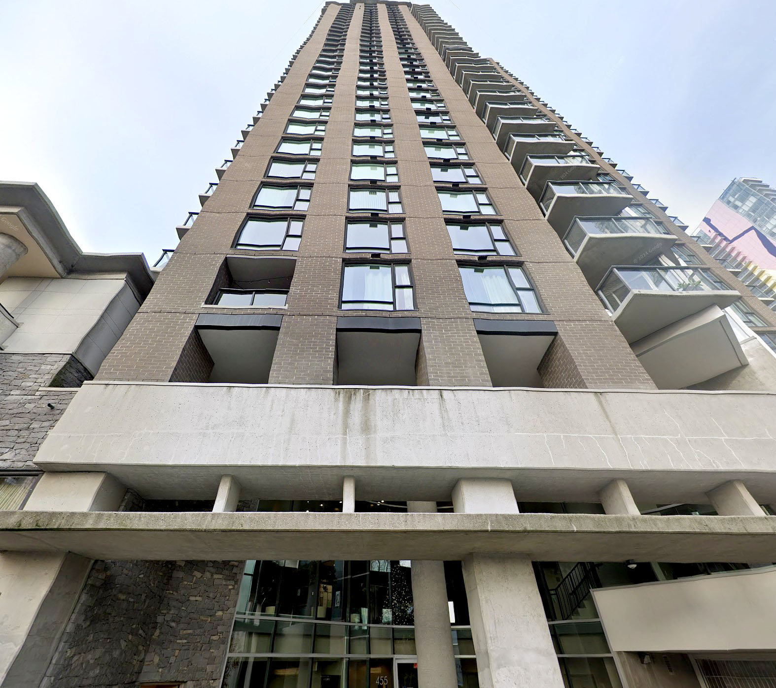 Park West 1 photo 4
