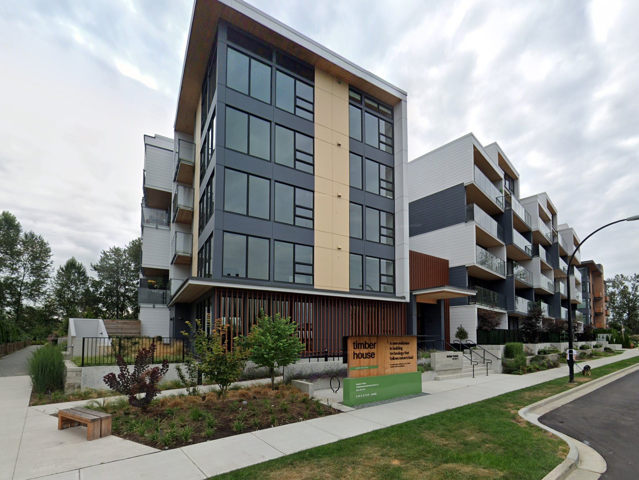 Photo 3 — click to view Timber House by Aragon photo 3