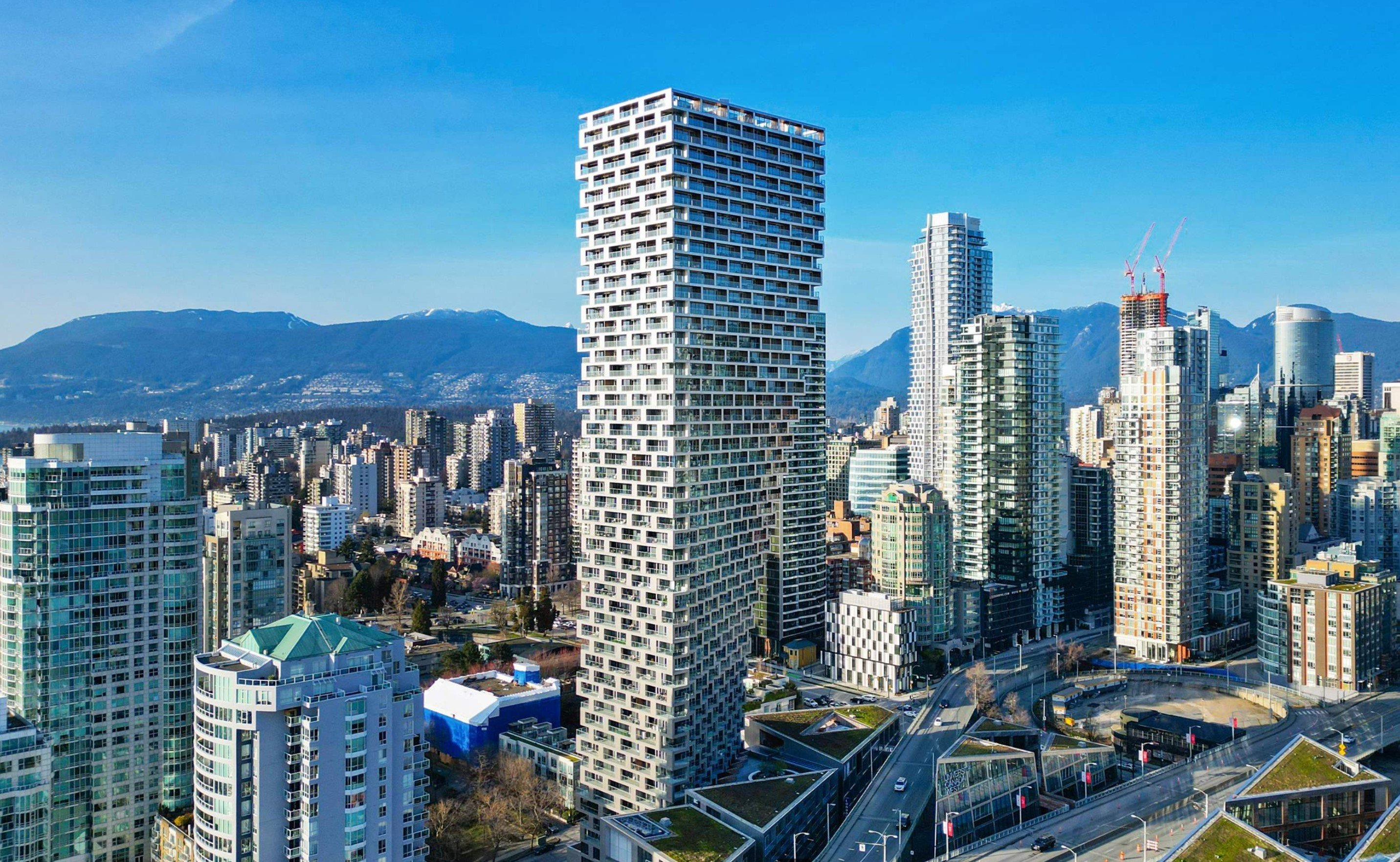 Vancouver House photo 3